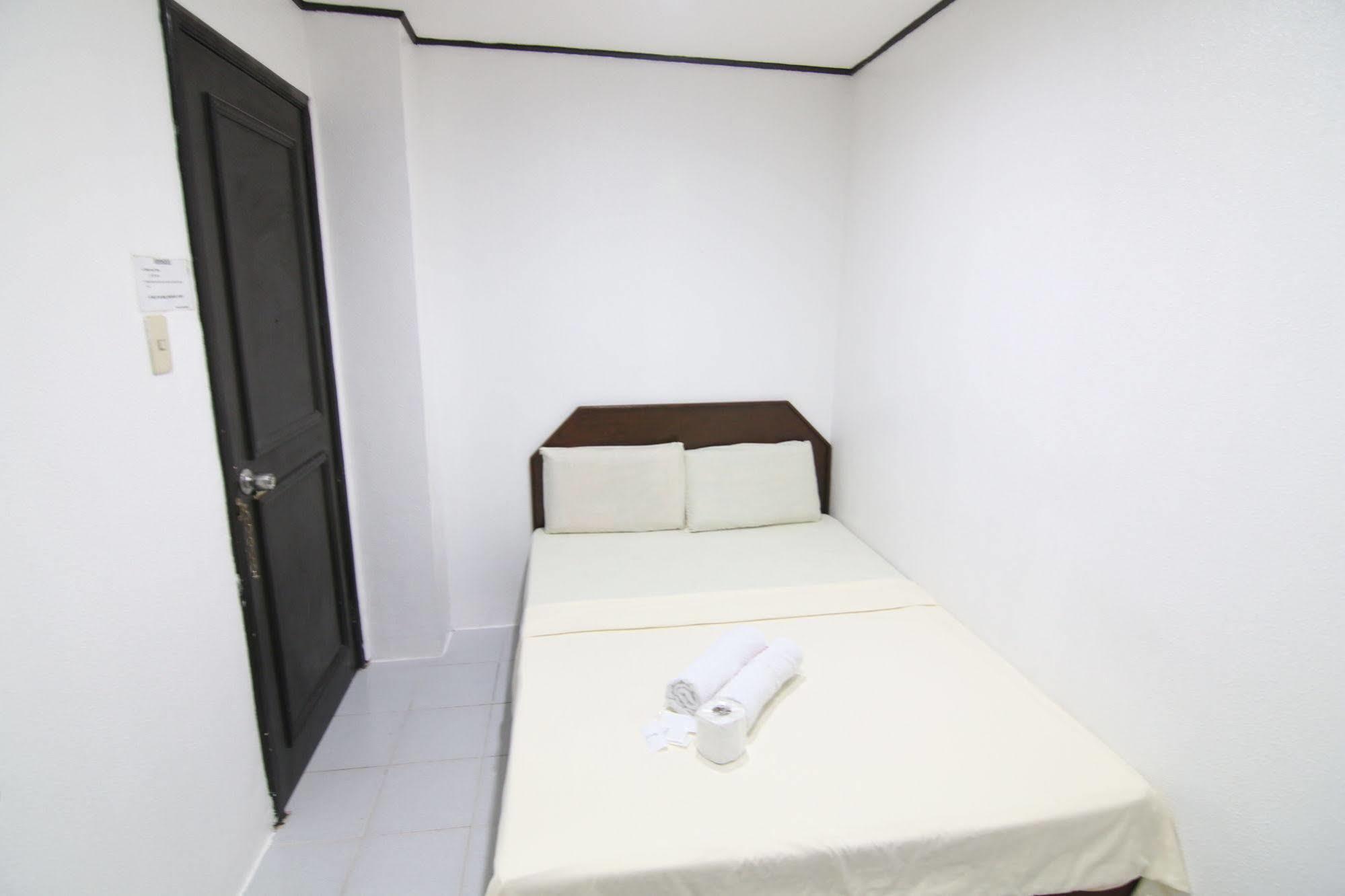 Hotel Juliano Μανίλα Εξωτερικό φωτογραφία